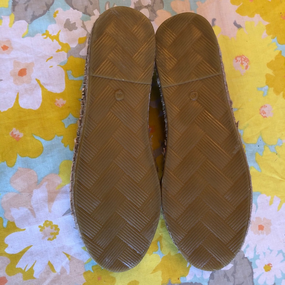 Pink Floral Slip-On Espadrilles with Red Poppy Detail - Picture 8 of 10